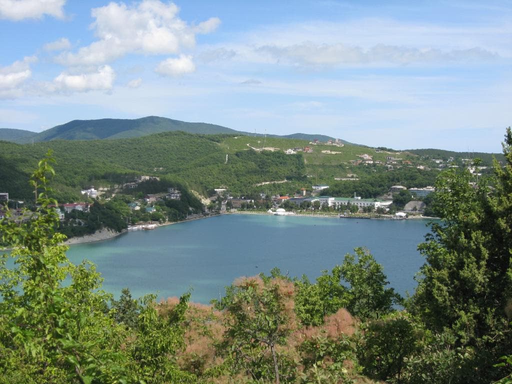 Абрау! ( вид с дороги на Дюрсо)