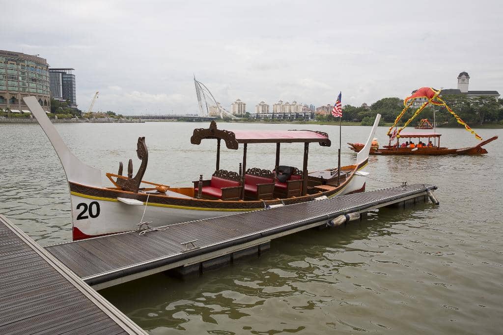 Informative Captain Commentary