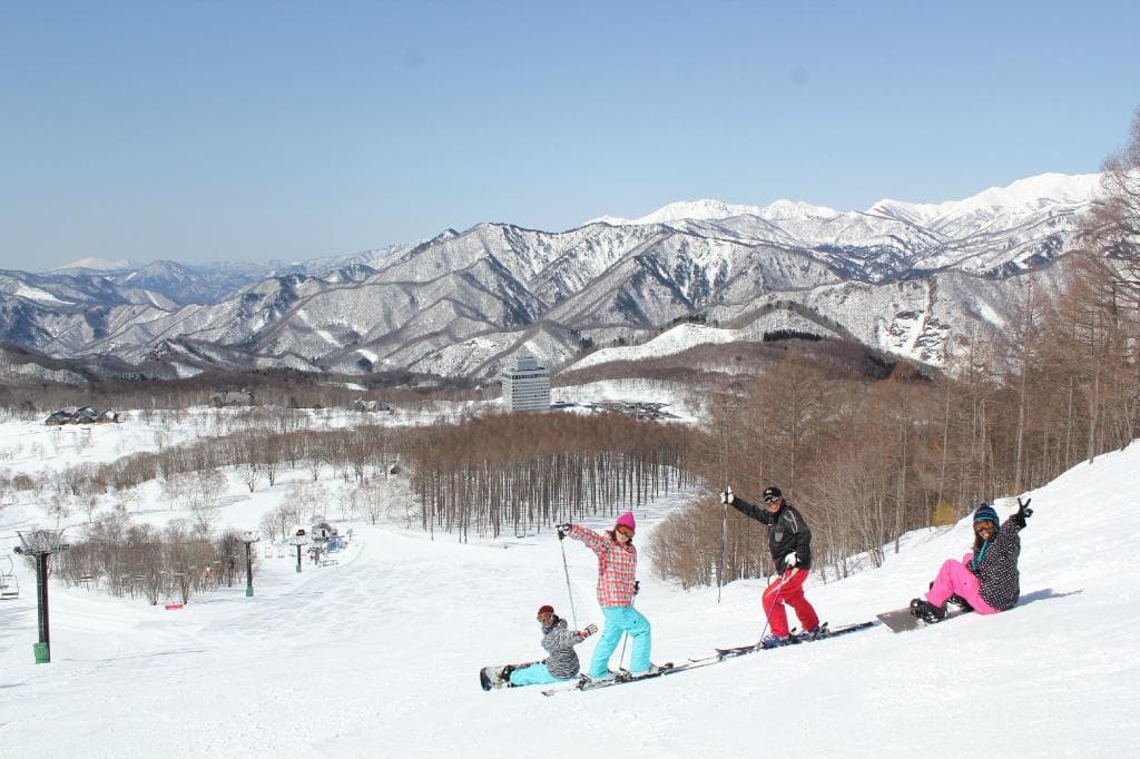 山頂からは絶景が楽しめる!