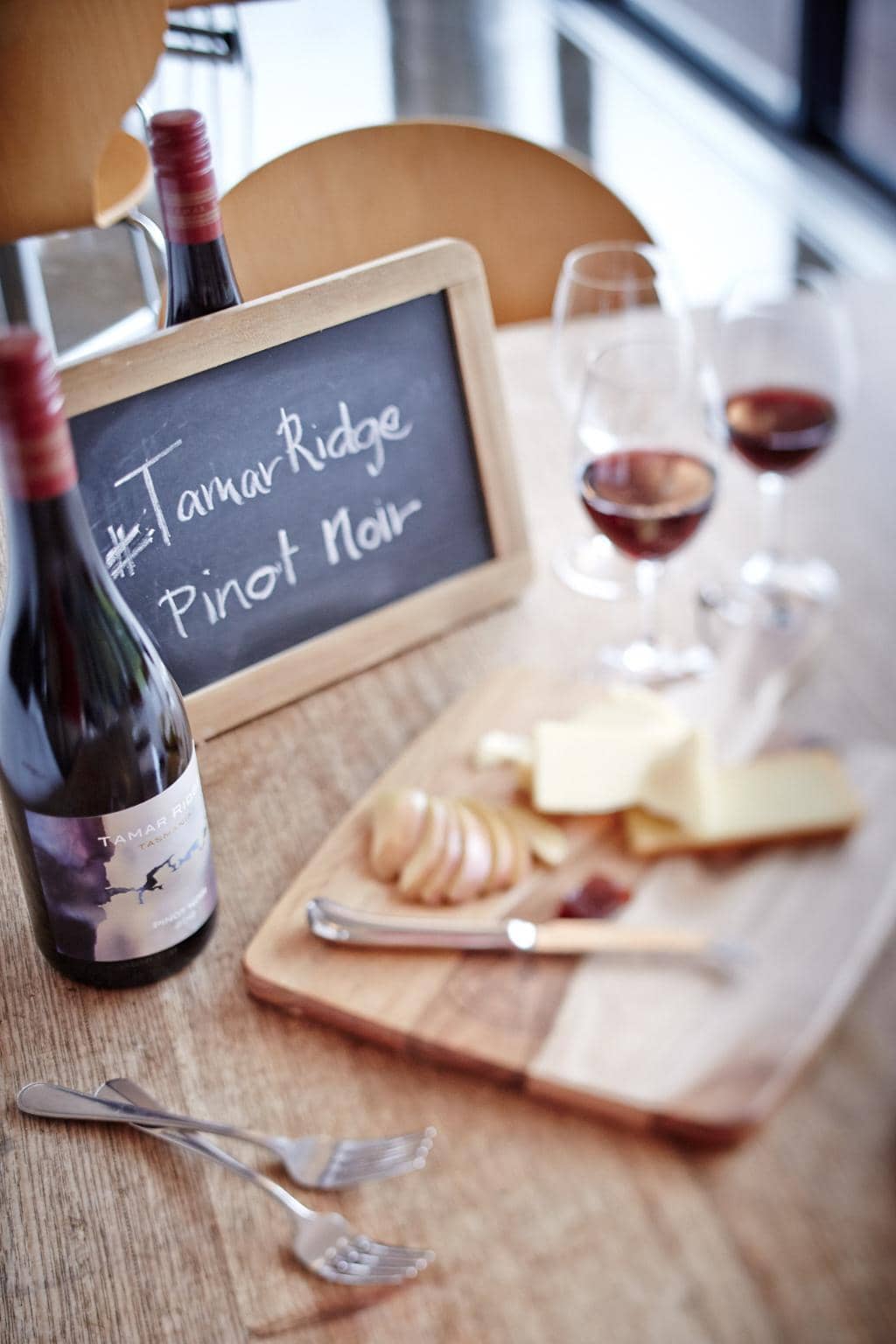 Expert-Guided Wine Tastings