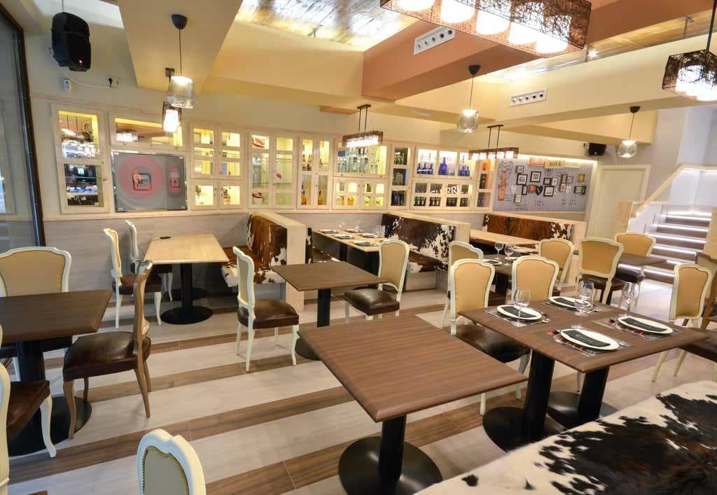 Amplio espacio en nuestro restaurante