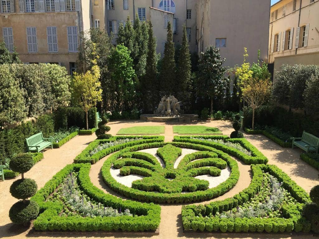 Provence-Style Gardens