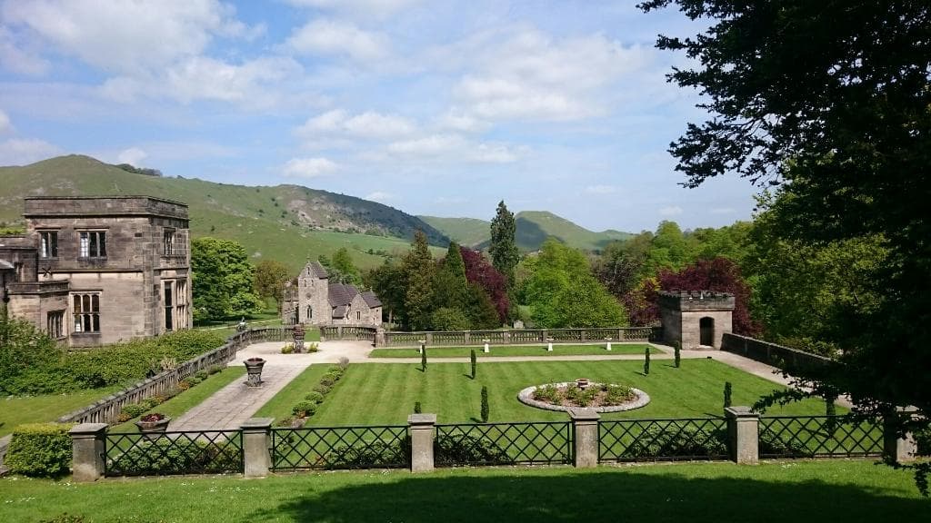 Walking around Ilam Park and the stepping stones at Dovedale.