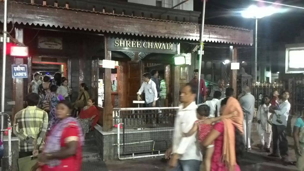 The 10 PM Aarti Experience