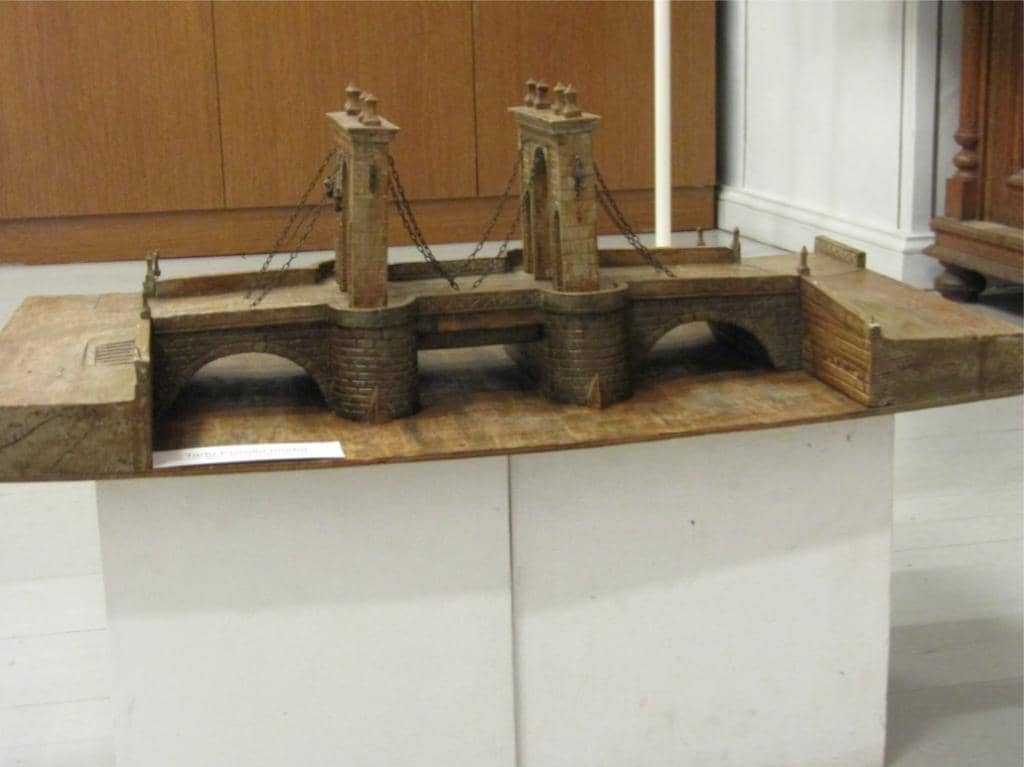 Unique City Exhibits
