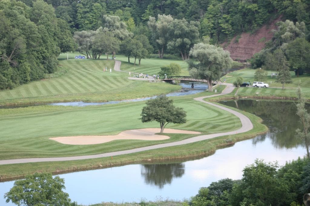 Glen Abbey - Beautiful Course - Photo Credit: Richard Trus - www.richardtrus.ca