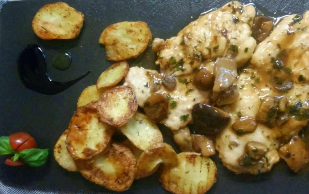 Chicken Outlet with Salad