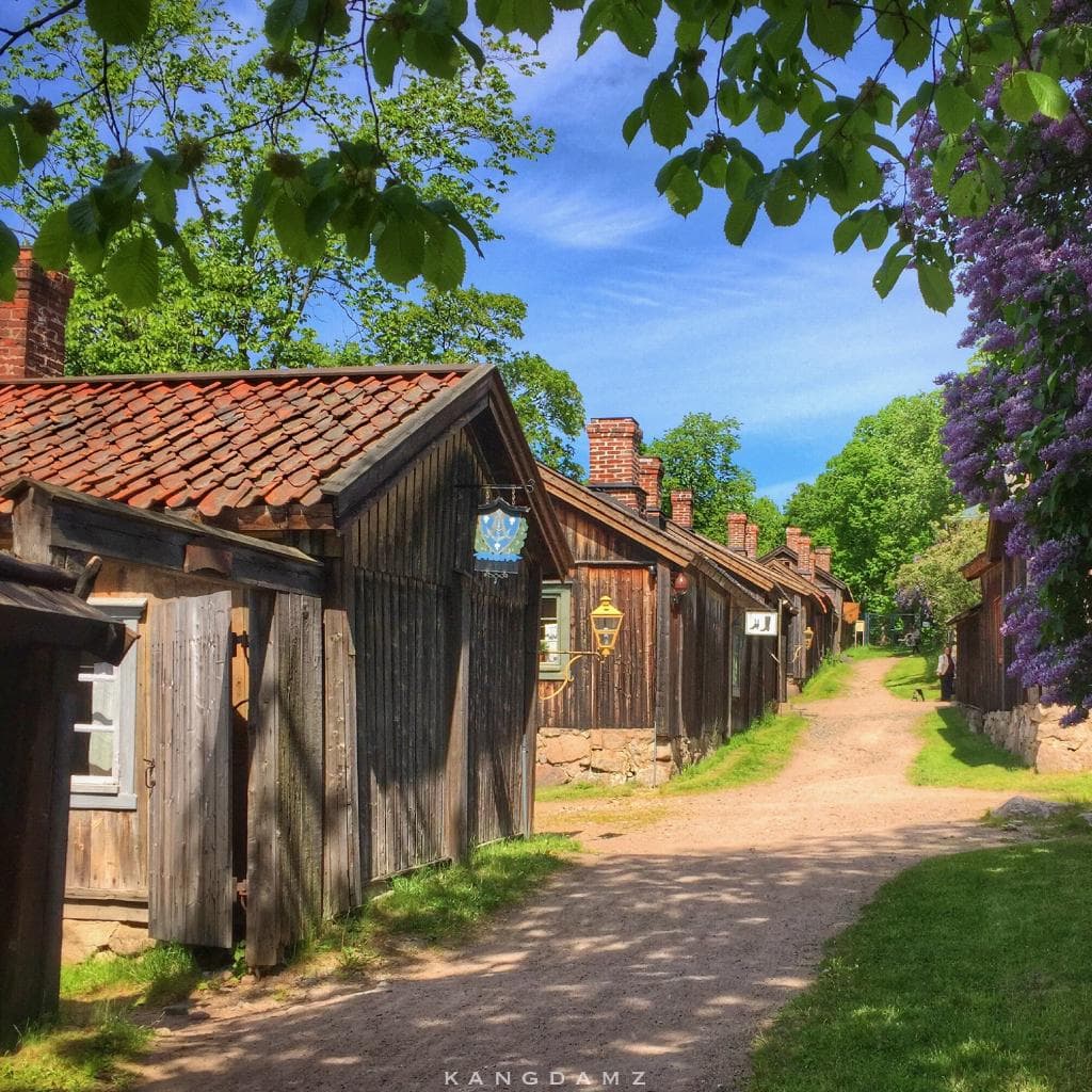 Charming old houses in Luostarinmäki Handicrafts Museum