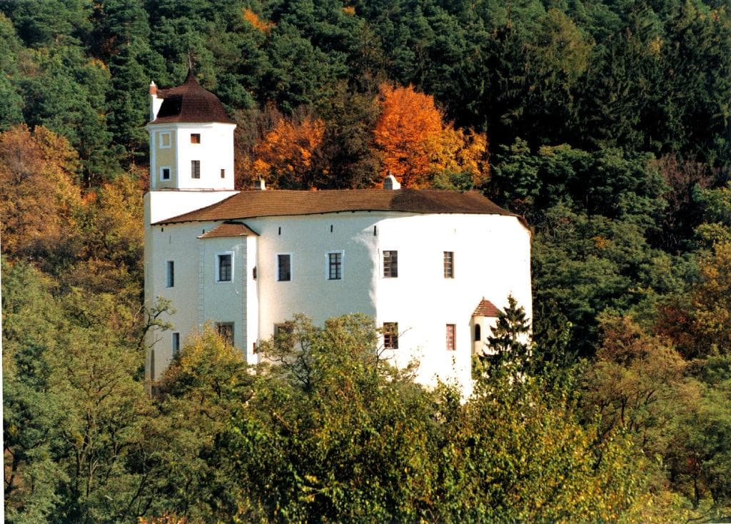 Hrad Malenovice na podzim