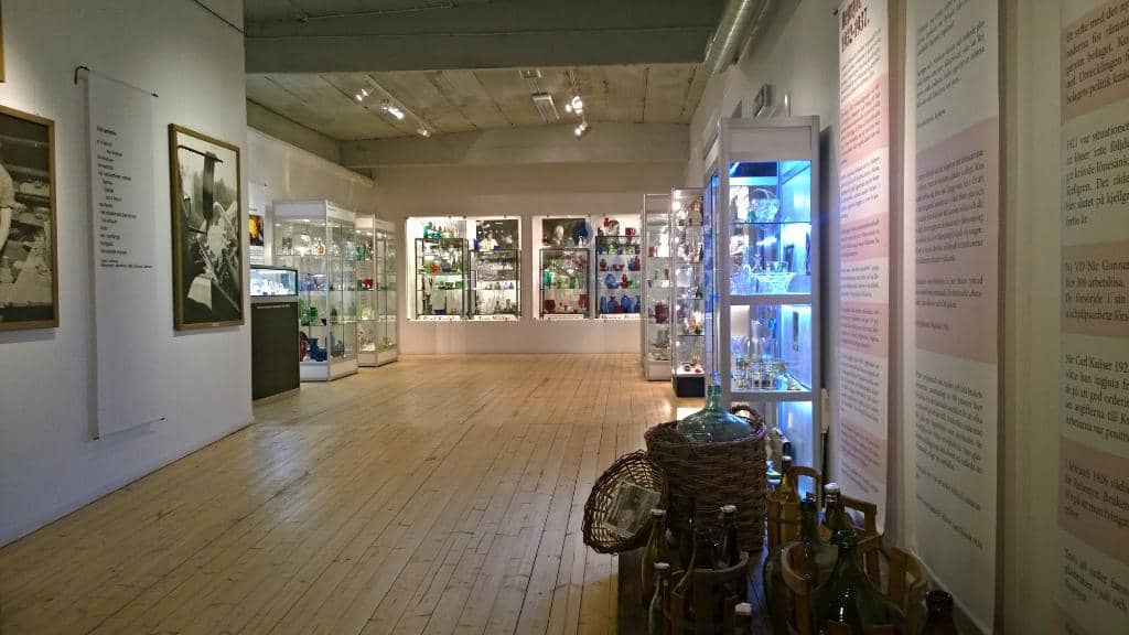 Exquisite Crystal & Glassware Collection