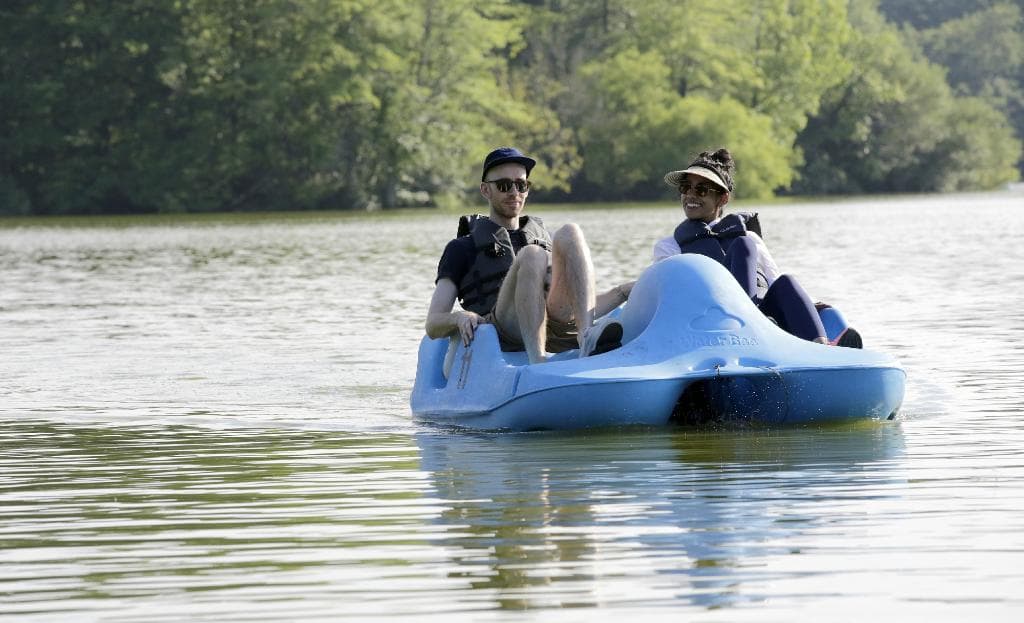 Boating at Lakeside