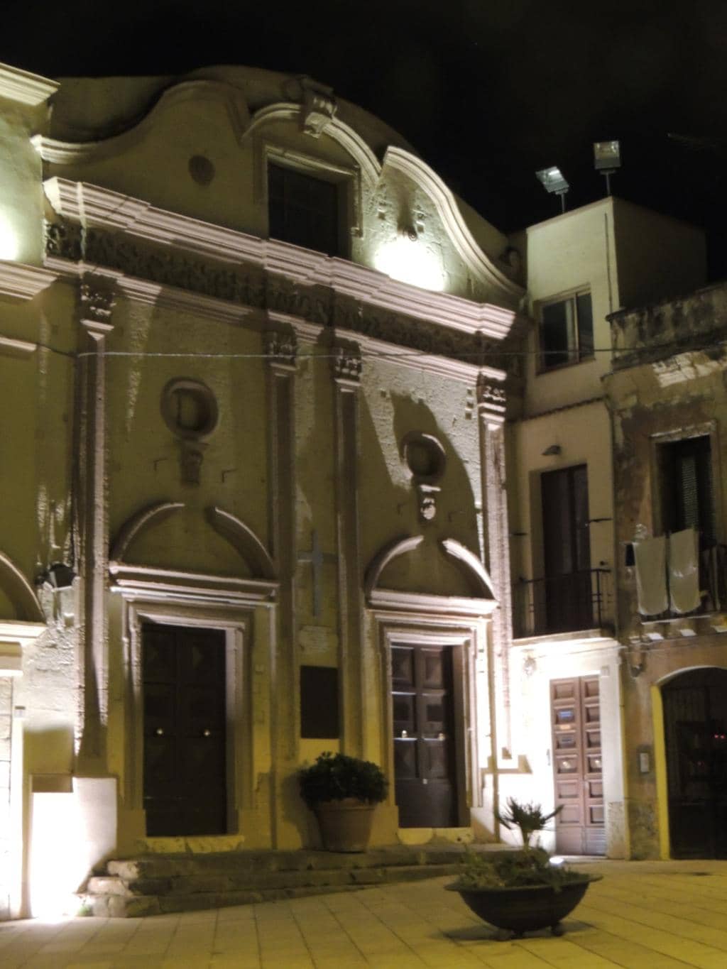 Artisanal Shops & Hidden Gems