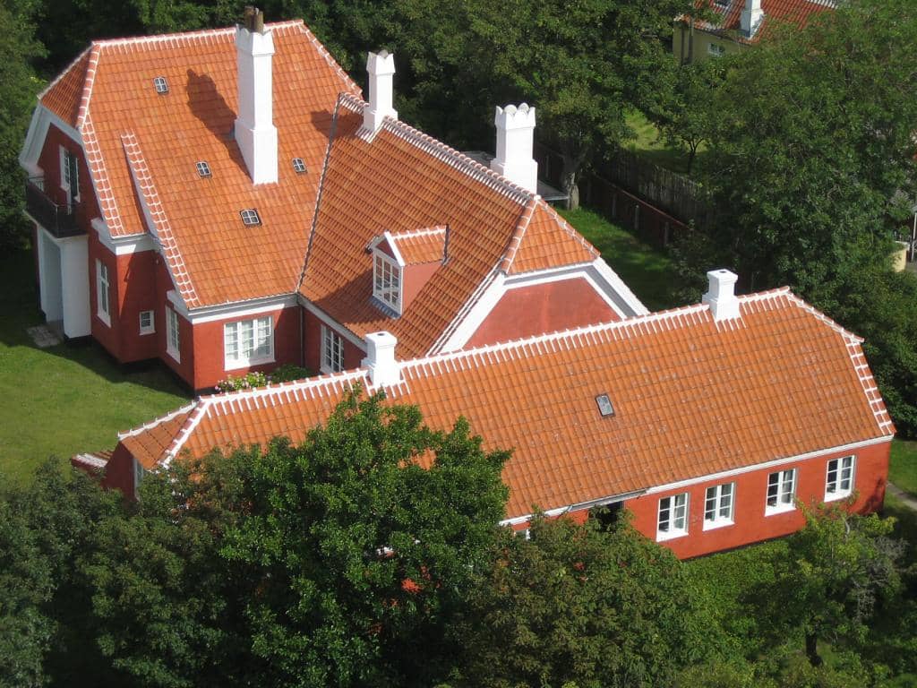 Tranquil Garden Oasis