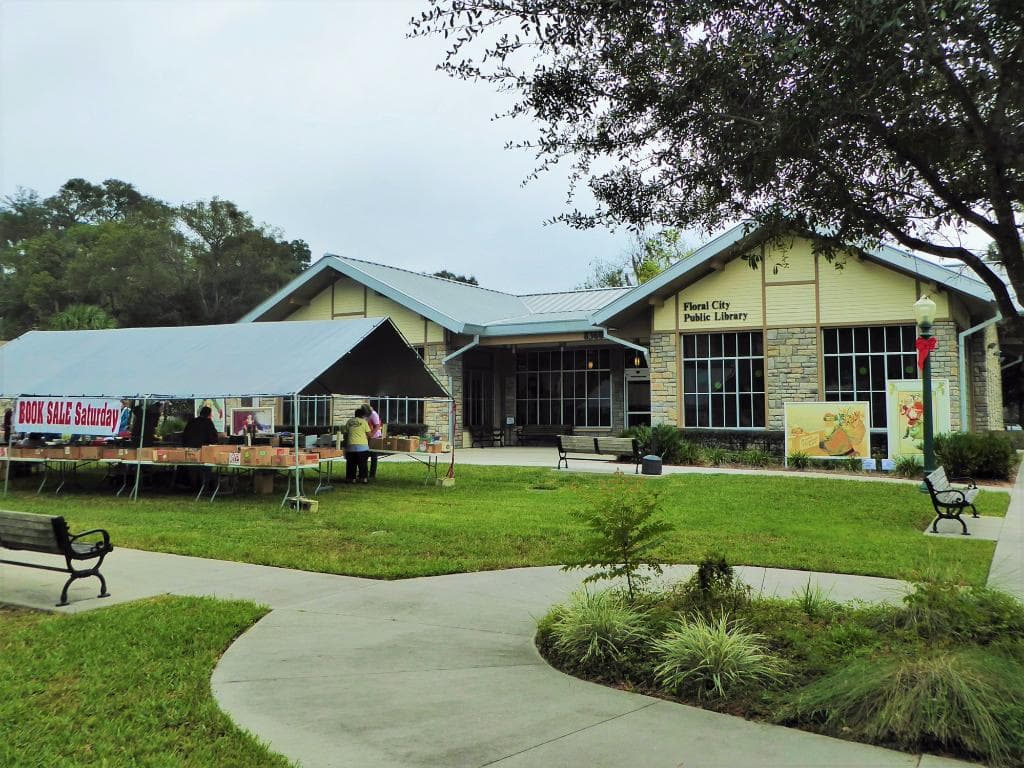 Floral City Library