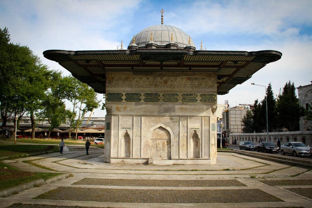 Tophane Çeşmesi (Fountain)