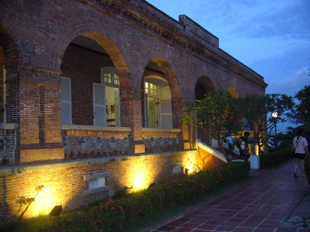 Historical Exhibits & Wax Figures
