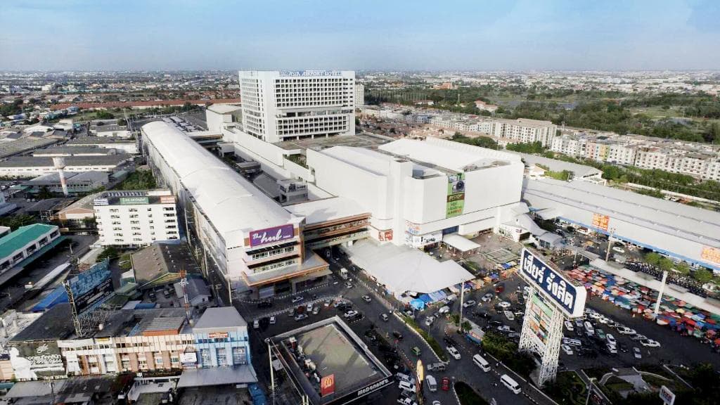 ศูนย์กลางการจำหน่ายอุปกรณ์ไอที และอิเล็กทรอนิกส์ใหญ่สุดในเมืองไทย ด้วยพื้นที่กว่า 250,000 ตร.ม.