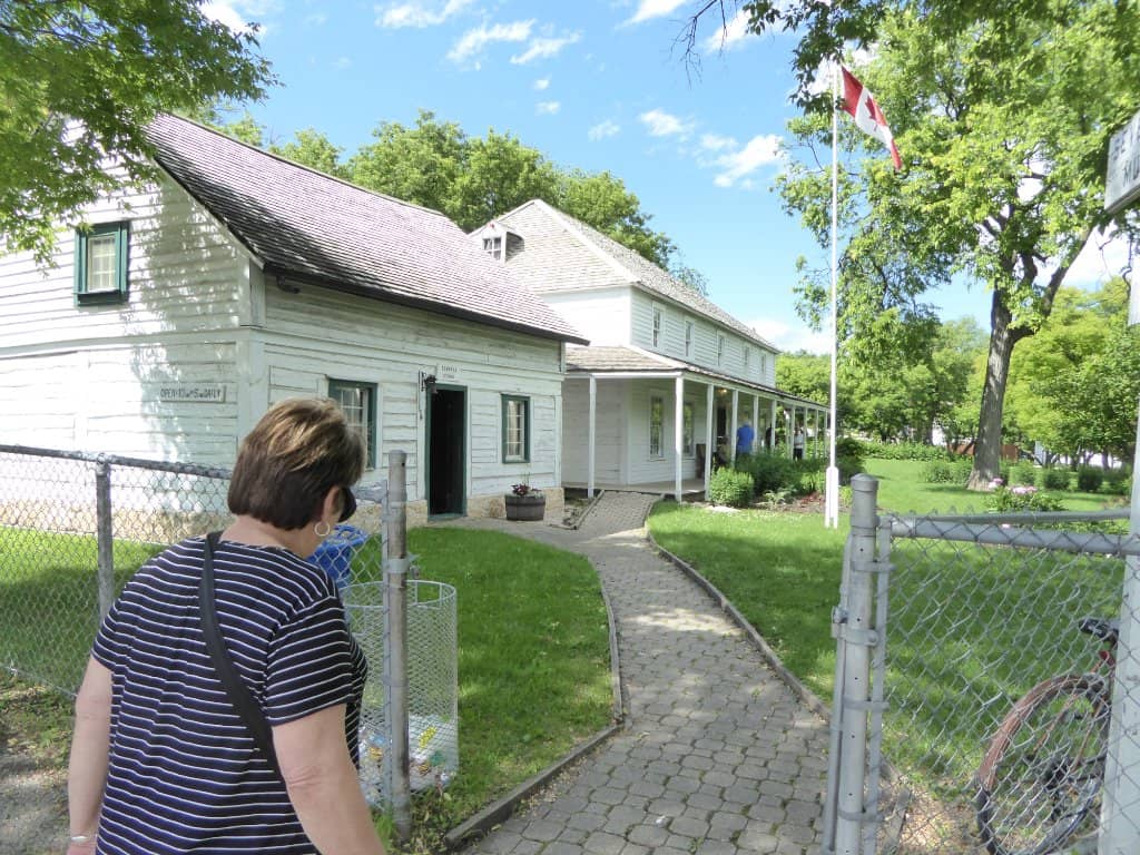 Inkster Family's Colonial Lifestyle