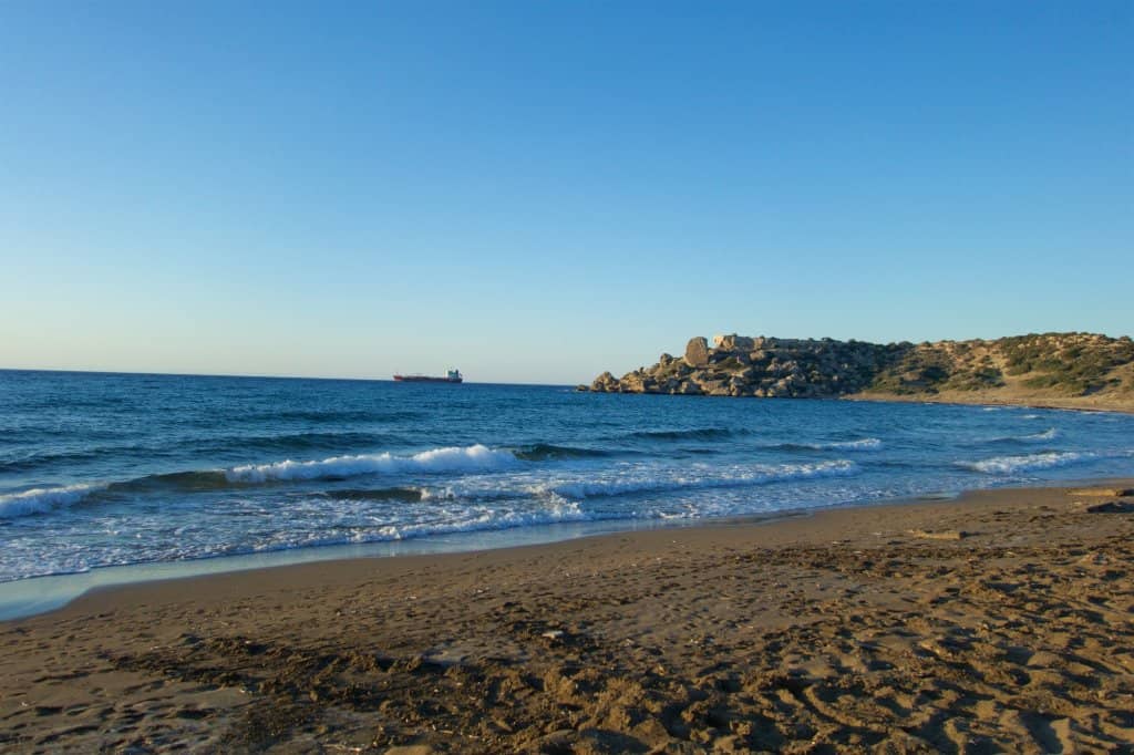 Rocky Caves & Rock Pools