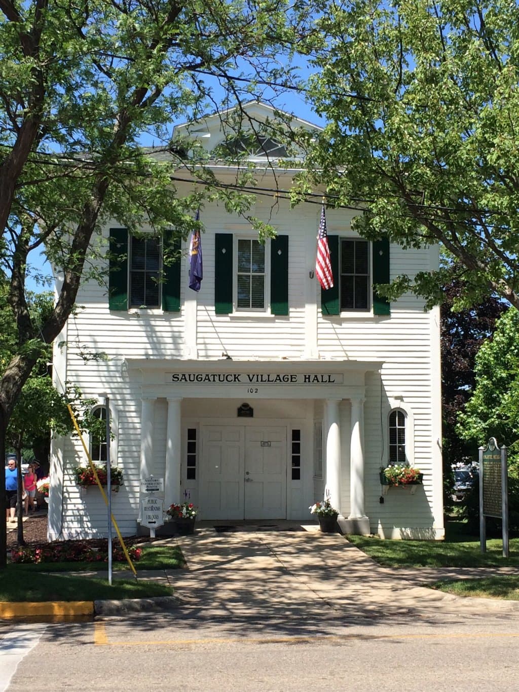 Downtown Saugatuck Butler Street