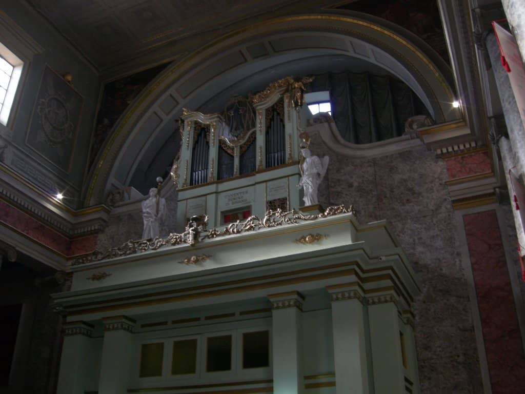 Vertical photo