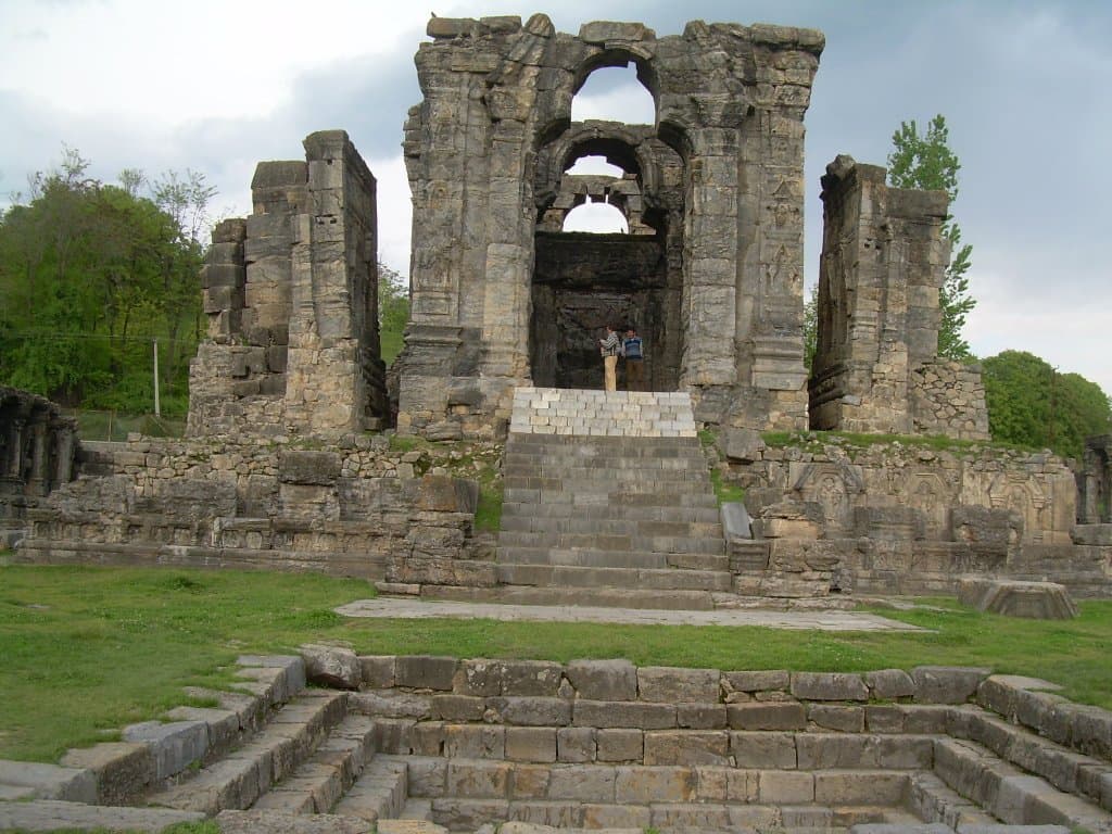 The well infront of the central shrine