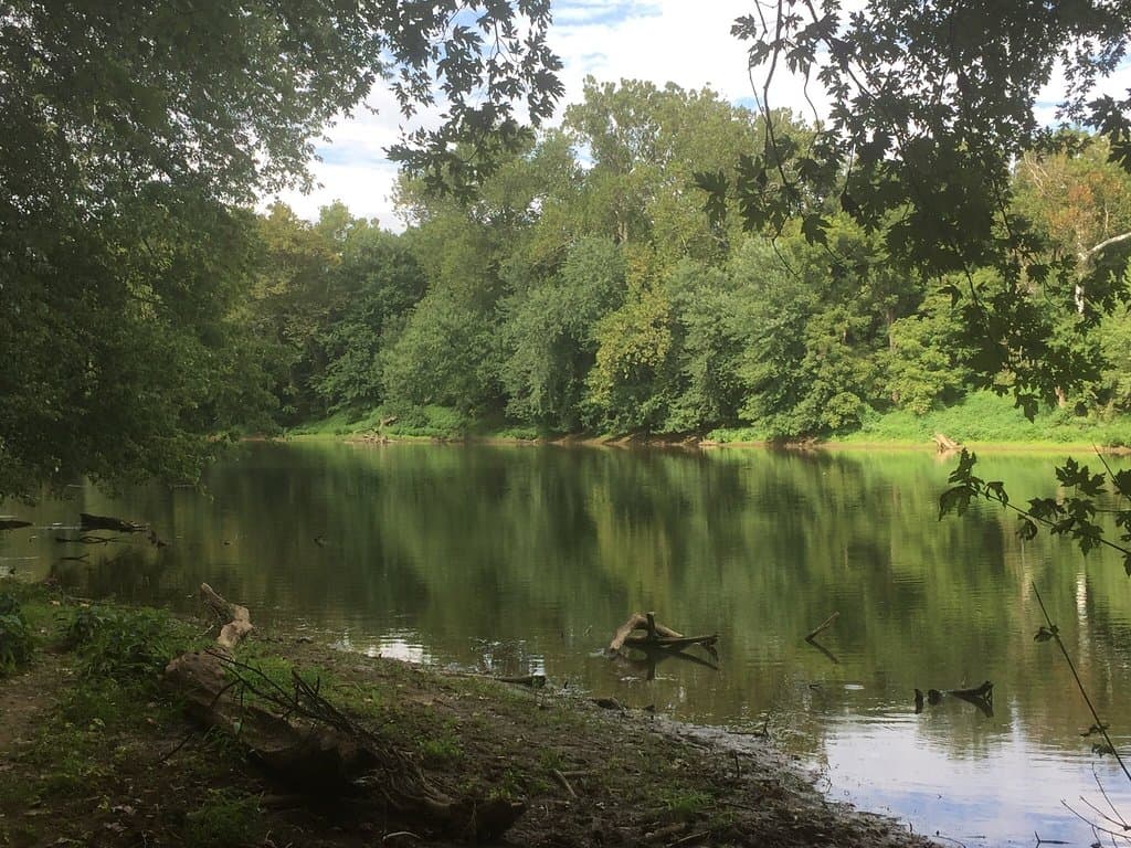 Ball's Bluff National Cemetery