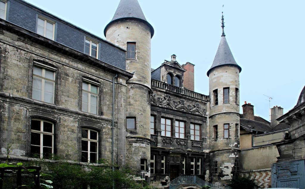 Musée de Vauluisant Hosiery Museum Troyes