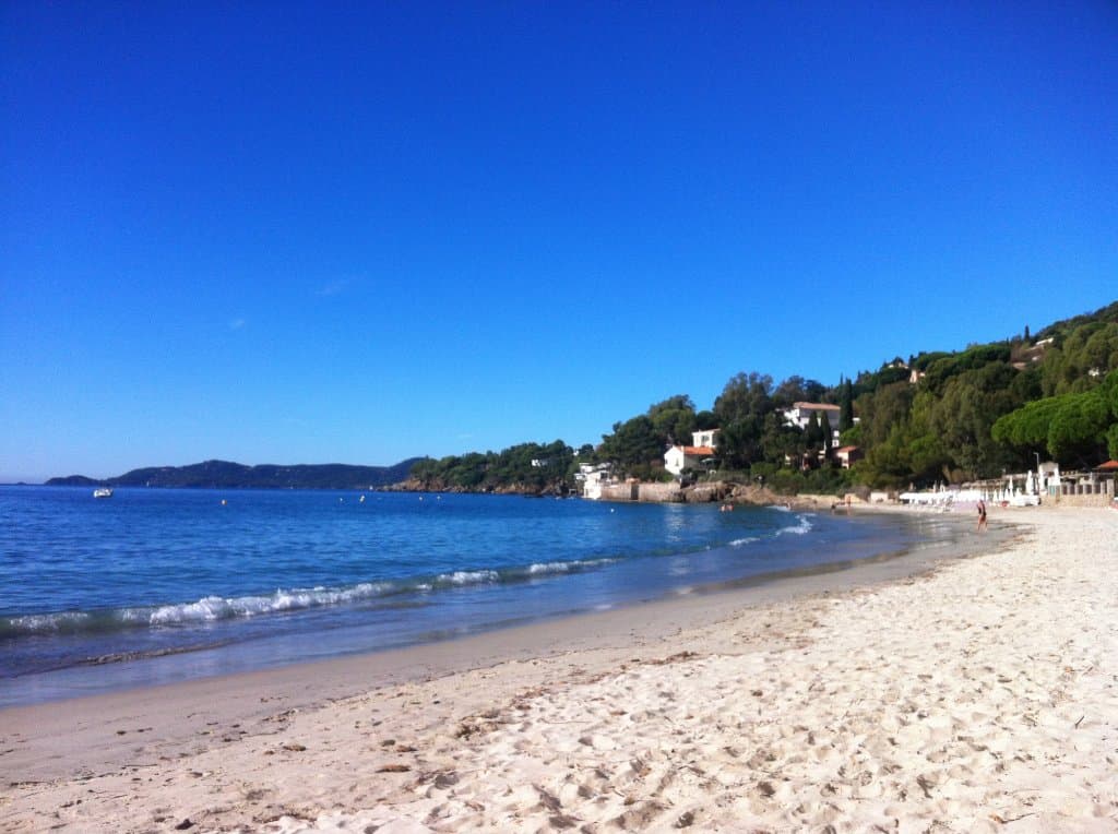 vue de la plage d aiguebelle