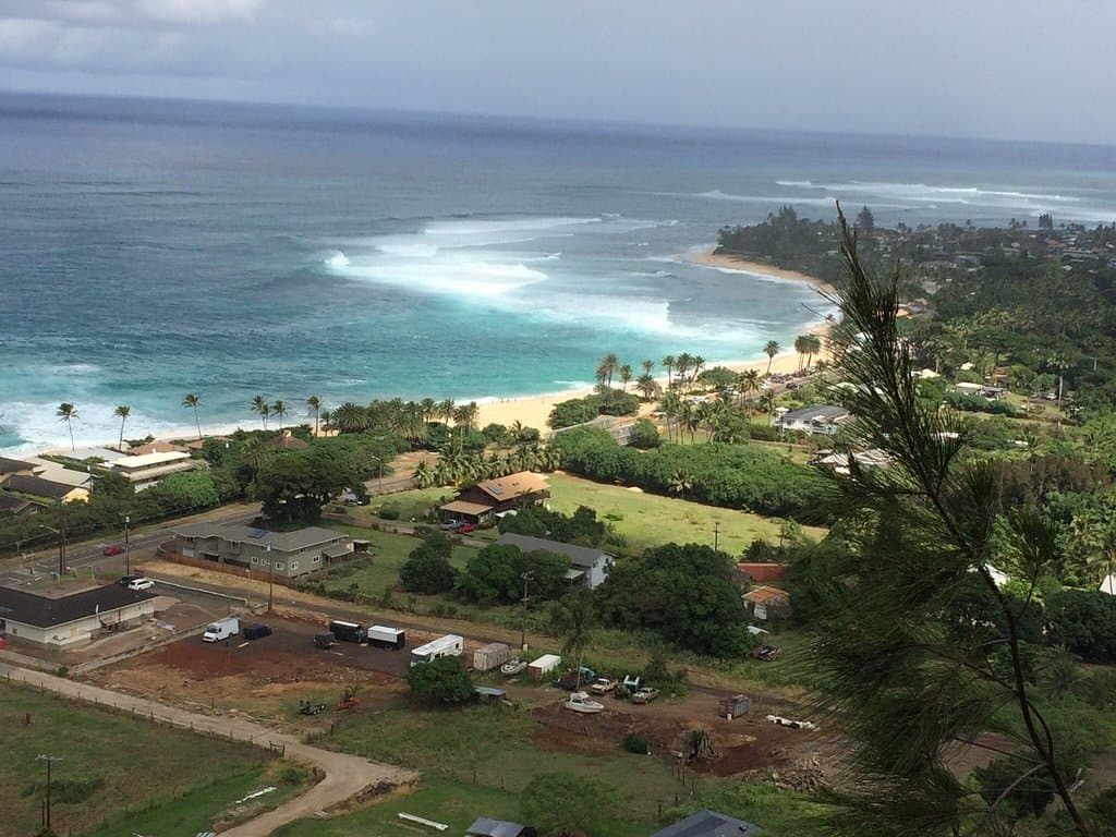 Ehukai Pillbox Trail (Sunset Pillbox)
