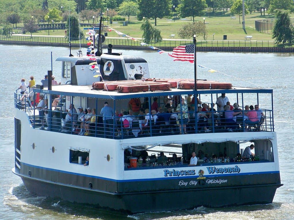 Princess Wenonah excursion boat