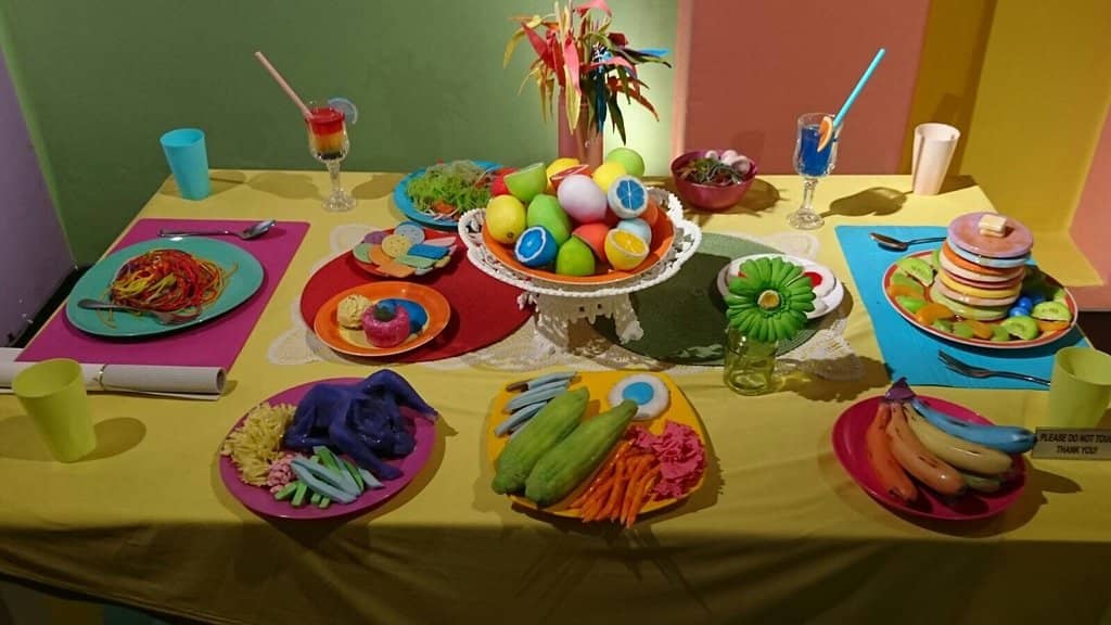 Giant Food Replicas