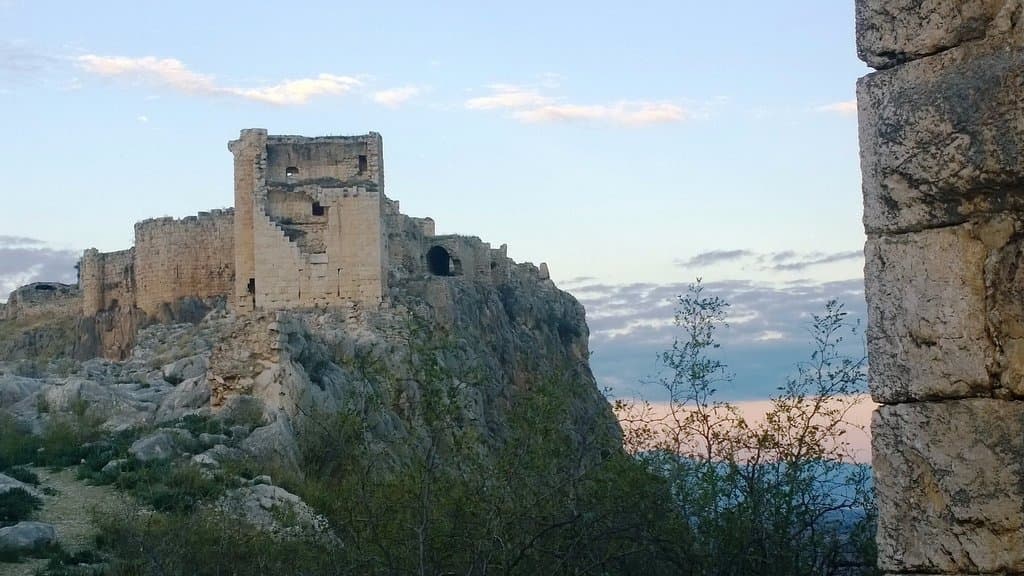 You get past the walls, and the main area, and you come to a 2nd hilltop with more castle!