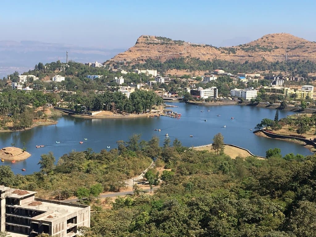 A view of the lake from the cable car
