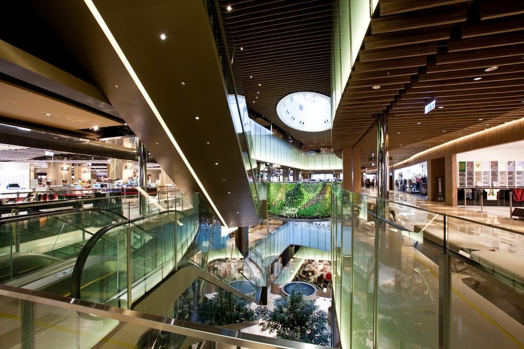 內蘊文化意涵的商場空間,用空間視覺傳達時尚流行。