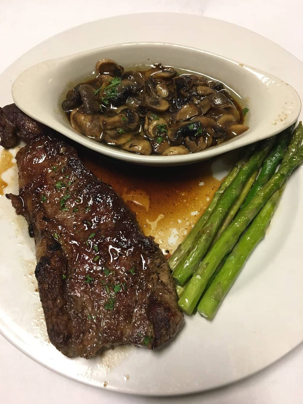 Charming & Cozy Ambiance