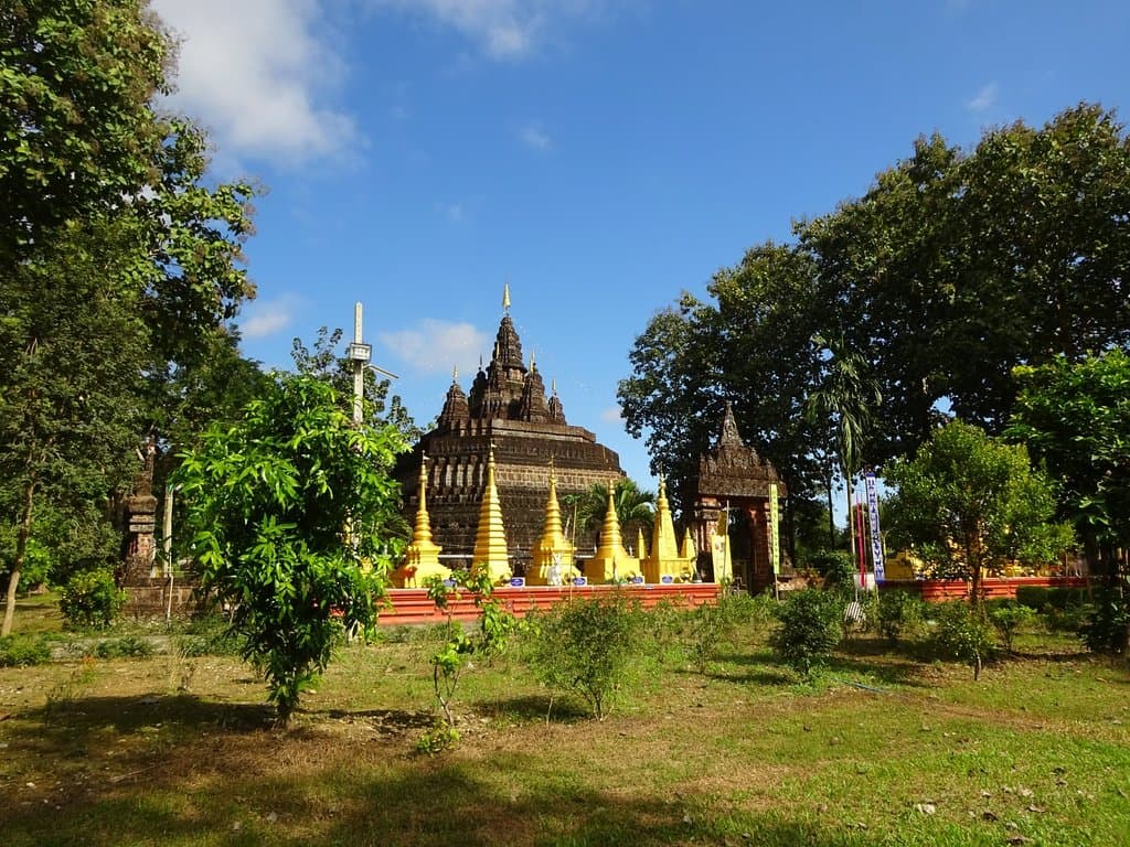 Fish Cave Tham Pla