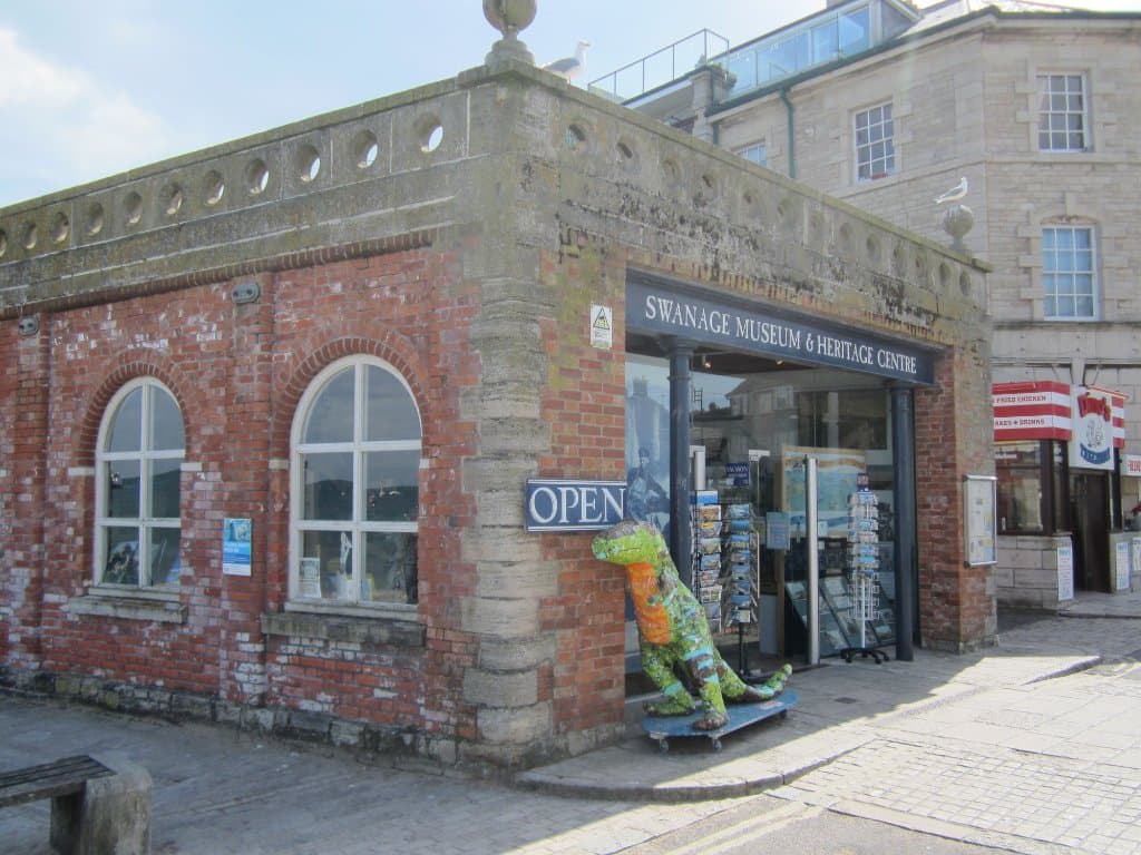 Front entrance of the museum.
