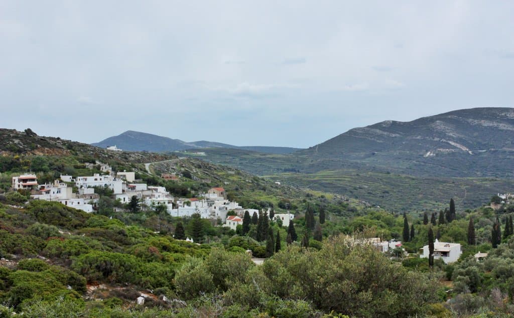 un des paysages lors de la randonnée au kouros