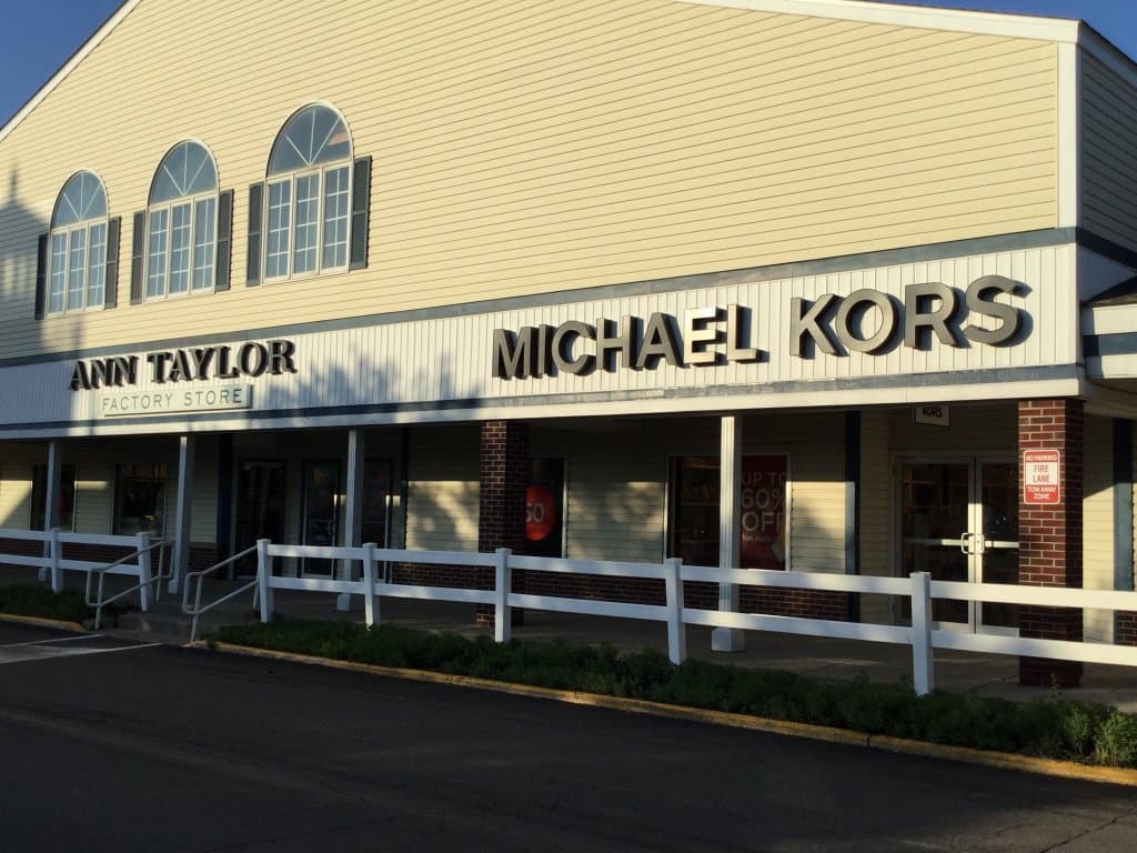 Lighthouse Place Premium Outlets