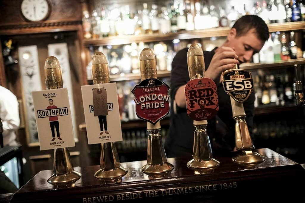 Gastropub Dining Experience