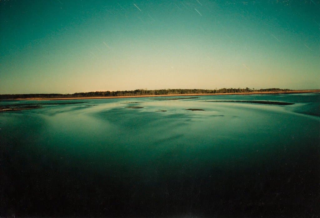 春国岱橋から月明かりで