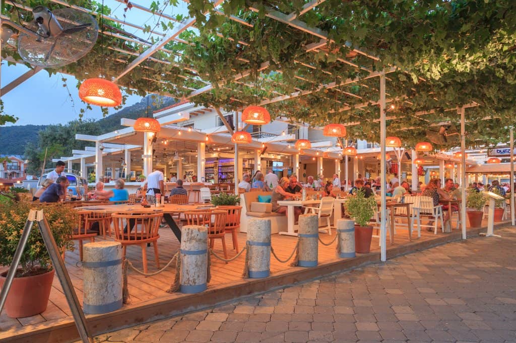 Vibrant Cocktail Scene