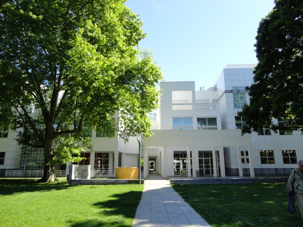 マイン川沿いのミュージアムの中では、最もモダン