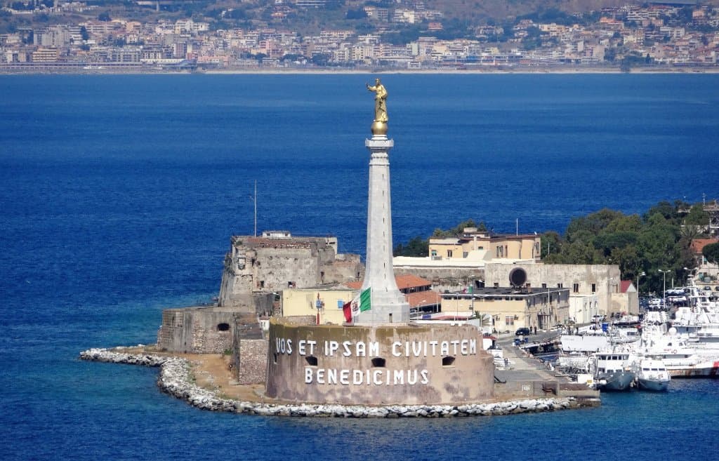 Madonna della lettera