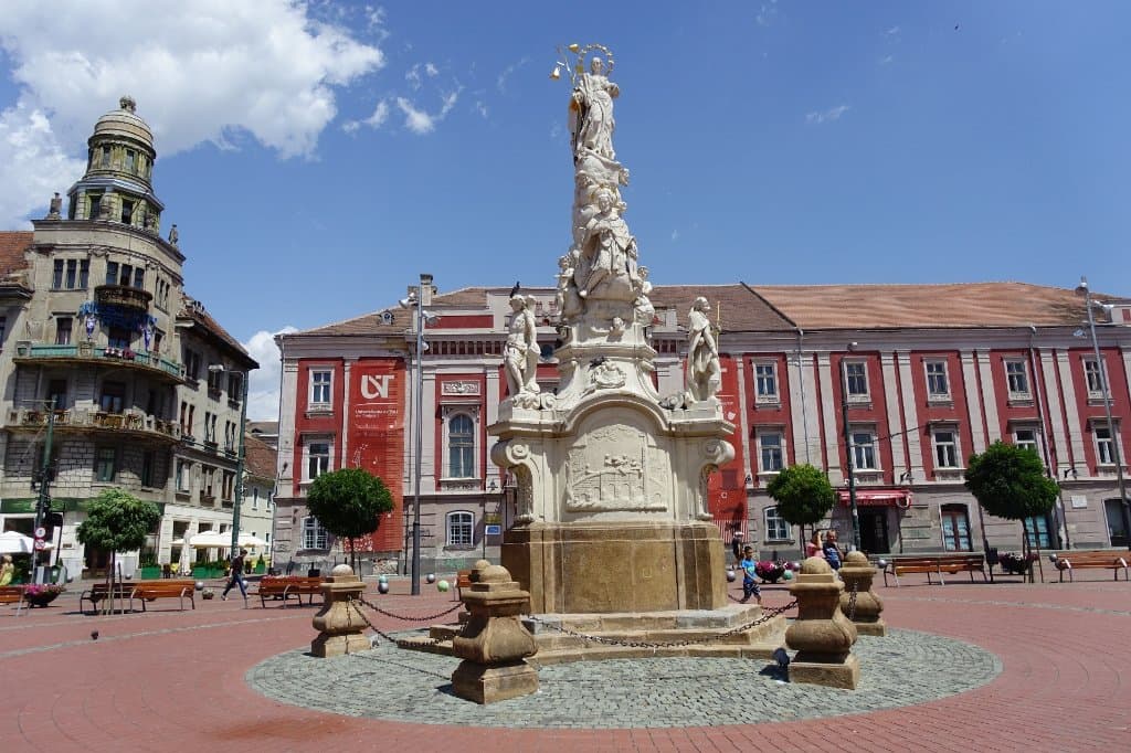 Piața Libertății Liberty Square