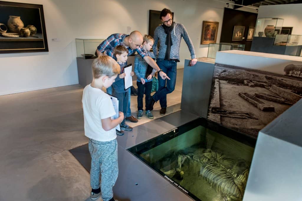 Ezinge Church & Mound