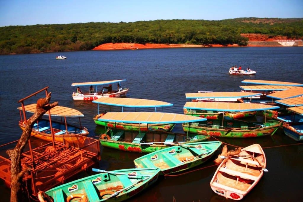 Venna lake boating images.