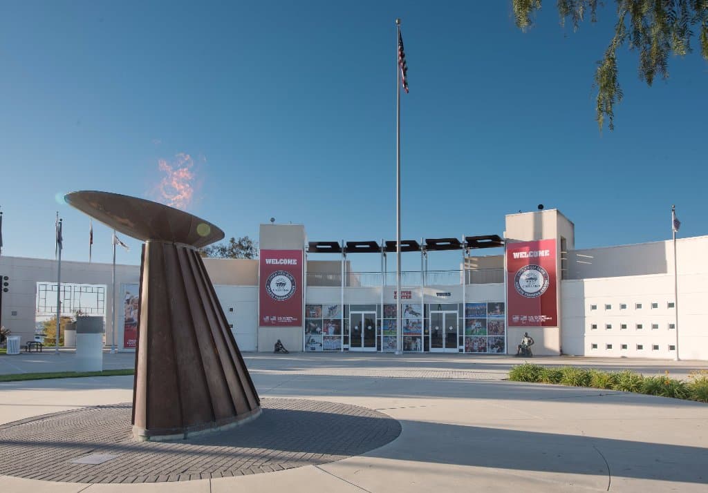 Visitor Center Courtyard & Main Entrance to Team Shop and Tours.