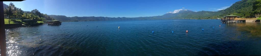 Scenic Lakeside Dining